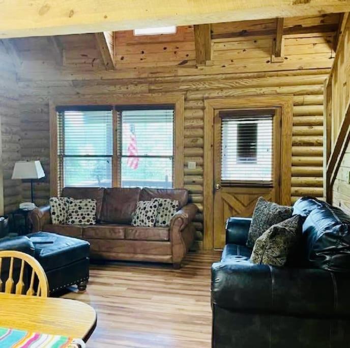 Rustic Black Bear Cabin 鸽子谷 外观 照片
