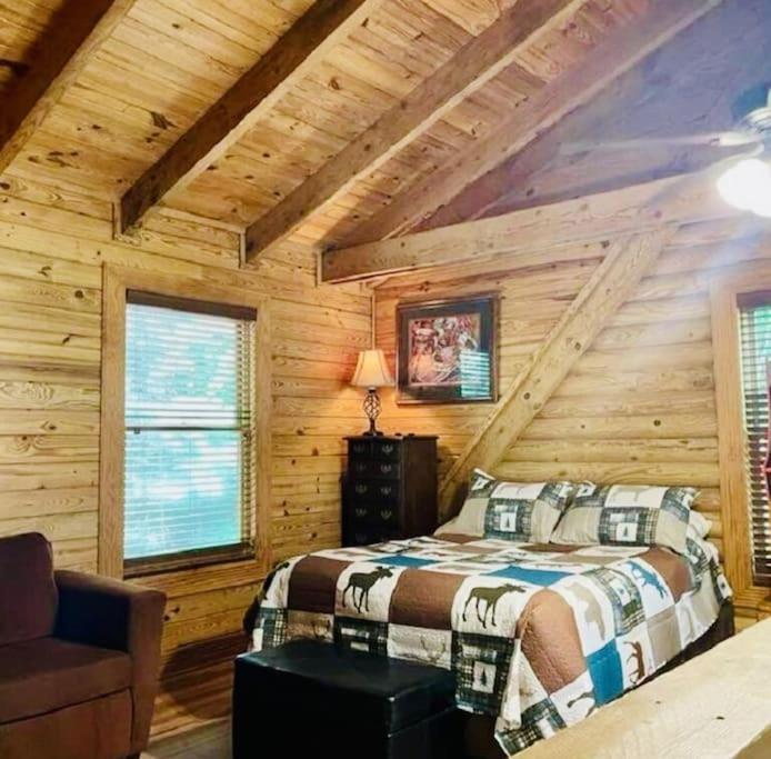 Rustic Black Bear Cabin 鸽子谷 外观 照片