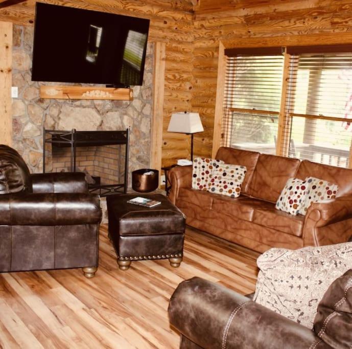 Rustic Black Bear Cabin 鸽子谷 外观 照片
